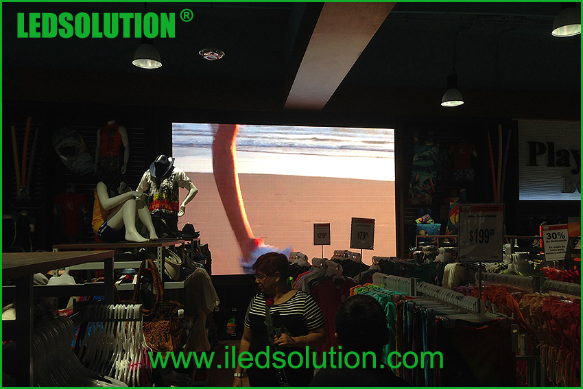 Retail Store LED Display Screen (14)