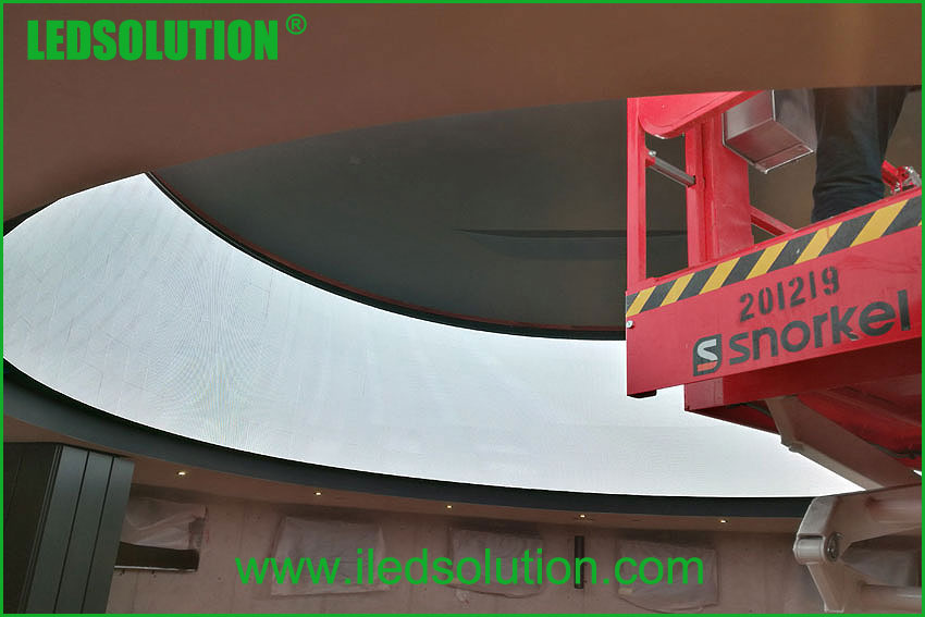 Curve LED Display