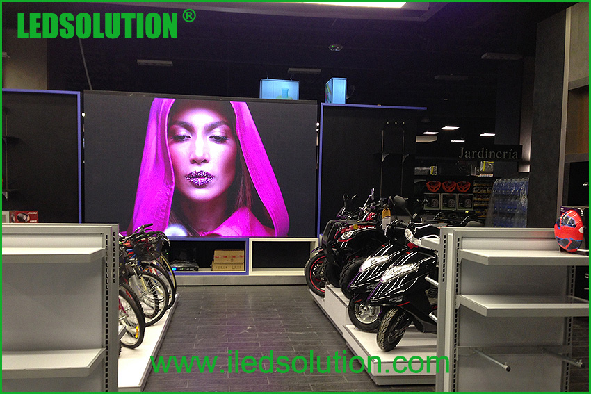 Retail Store LED Display Screen (8)