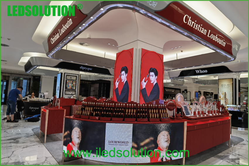 Beauty Store LED Display Solution (21)