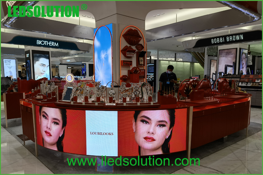 Beauty Store LED Display Solution (4)