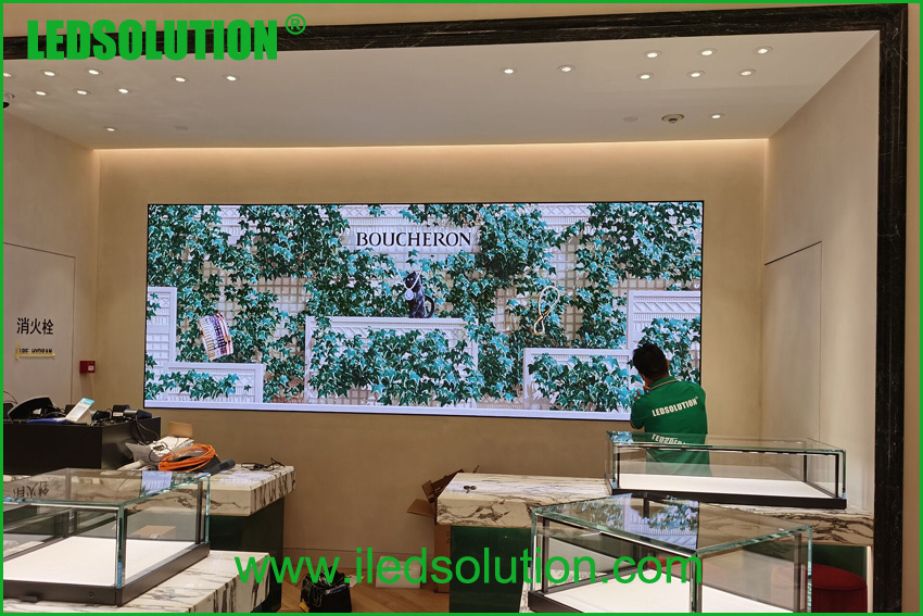 LEDSOLUTION built LED Displays for Boucheron Store in CDF Mall Sanya (4)