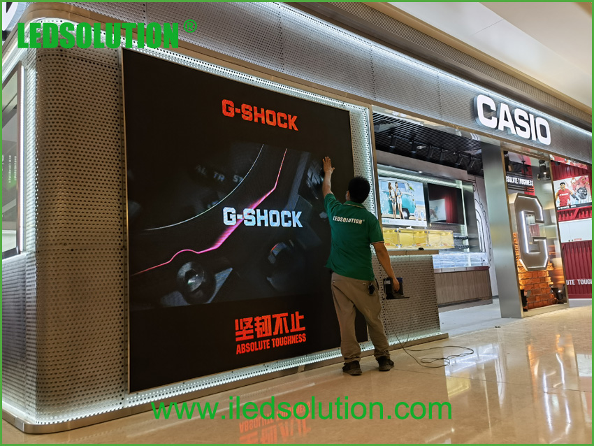 LEDSOLUTION P3 LED Display shines in Casio store in Shenzhen (3)
