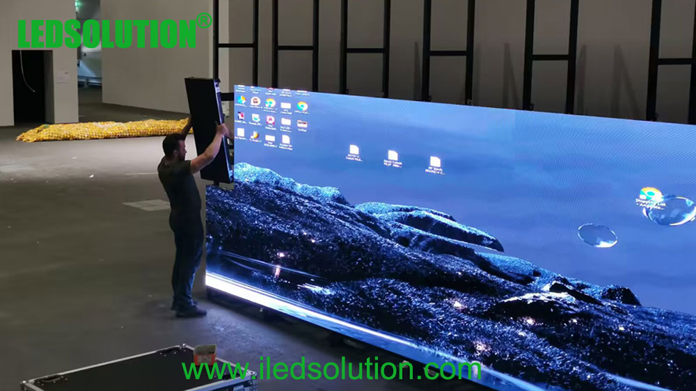 LEDSOLUTION P2.6 Rental LED Display Project Case in Europe (2)