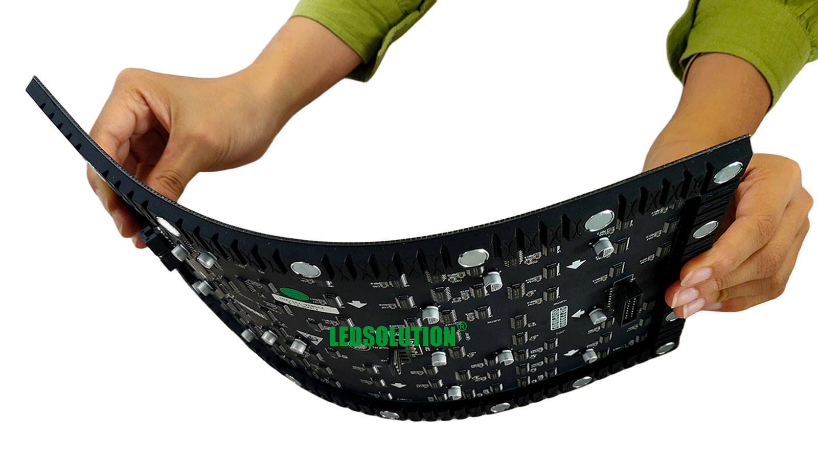 Flex95-Series-320x180mm-16to9-ratio-Flexible-LED-Module-for-concave-LED-Display